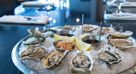 Holley's Seafood Restaurant & Oyster Bar: A Closer Look
