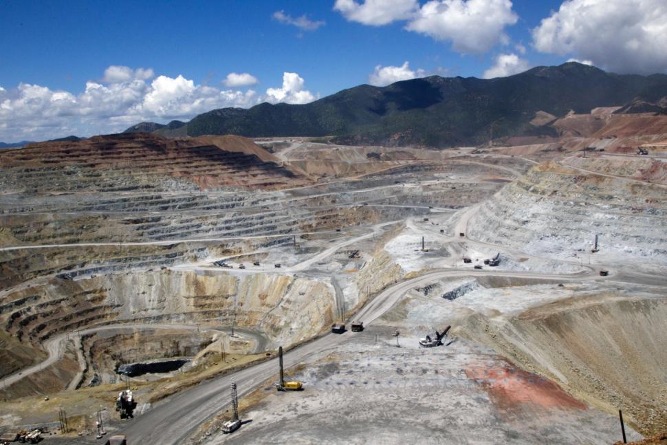 A faulty holding pond at the Buenavista Copper Mine caused the Aug. 6 leak.