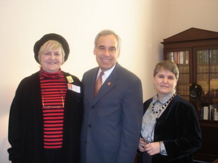 Rep. Gonzalez with constituents in his office