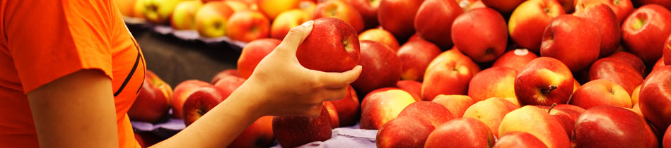 subpage image: female choosing apples