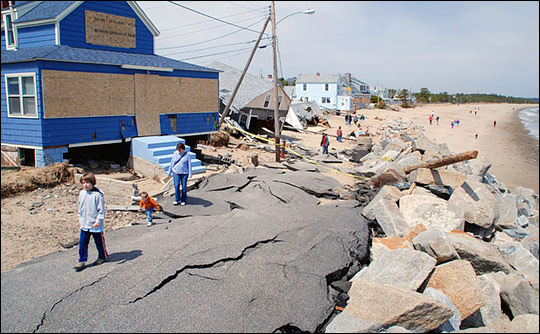 Photograph of beach erosion in Massachusetts, 2007