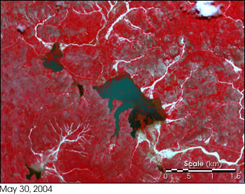 High-resolution satellite image from NASA�s Terra satellite showing Mapou, Haiti, after May 2004 flood event on May 30, 2004.