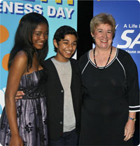 photo of (left to right) actors and event co-hosts Keke Palmer and Mark Indelicato along with A. Kathryn Power, Director of SAMHSA's Center for Mental Health Services