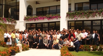February 1-23, 2008 – The students and faculty of the fifth training course sponsored by the Regional Health-Care Training Center (RHCTC), from held in Panamá City.