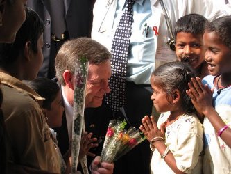 January 7, 2008 – HHS Secretary Michael O. Leavitt exchanges gifts with a group of young patients at the Government Hospital of Thoracic Medicine in Chennai, India.