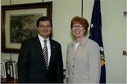 OSHA’s Assistant Secretary, John Henshaw and ABSA President, Elizabeth Gilman Duane renew national Alliance agreement October 13, 2004