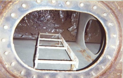 entry hatch to double-bottom ballast tank