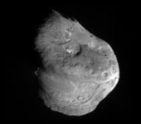 Deep Impact photo of nucleus of Tempel 1