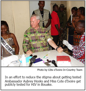 In an effort to reduce the stigma about getting tested Ambassador Aubrey Hooks and Miss Côte d’Ivoire get publicly tested for HIV in Bouake.