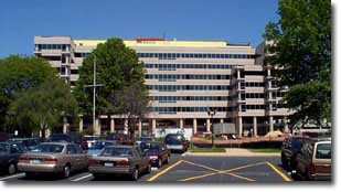 Image of the Neuroscience Center Building