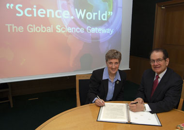 DOE Under Secretary for Science Dr. Raymond L. Orbach (right) and Lynne Brindley, Chief Executive, the British Library, signed an agreement to partner on the development of a global science gateway