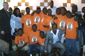 Toure Yaya Gnegnery, Ambassador-at-Large for ‘Sports for Life,’ met with youth enrolled in the ‘Sports for Life’ program and U.S. Ambassador to Côte d’Ivoire Aubrey Hooks on July 9, 2007. Photo courtesy of Côte d’Ivoire team