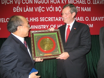 April 16, 2008 - U.S. Secretary of Health and Human Services Michael O. Leavitt meets with Vietnamese Minister of Health Nguyen Quoc Trieu. The two discussed U.S.-Vietnamese cooperation on HIV/AIDS, product safety, and pandemic-influenza preparedness. (Photo Credit: Christopher Hickey)