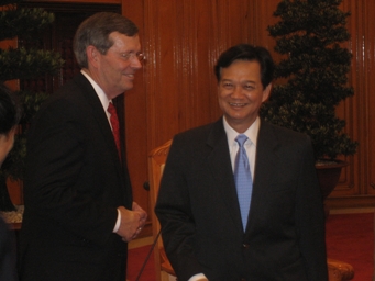 April 16, 2008 - U.S. Secretary of Health and Human Services Michael O. Leavitt meets Vietnamese Prime Minister Nguyen Tun Dũng. Secretary Leavitt and the Prime Minister discussed U.S.-Vietnamese cooperation on product safety, pandemic-influenza preparedness, and HIV/AIDS. (Photo Credit: Christopher Hickey)