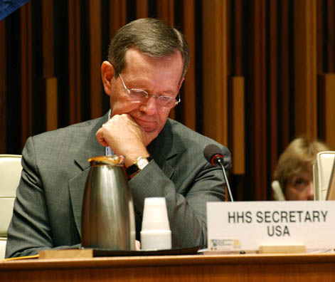 U.S. Secretary of Health and Human Services (HHS) Michael O. Leavitt provided remarks at the opening session of the 27th Pan American Sanitary Conference (PASC) in Washington, D.C. on October 1, 2007. (Photo by Harold Ruiz, Pan American Health Organization)