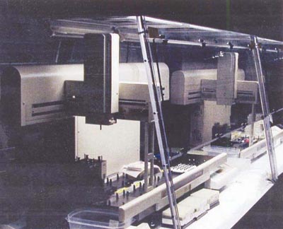 The Biomek 2000 robot, which is being validated by D N A U I I for automated sample analysis