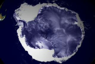 Animation showing one ICESat elevation data pass starting near the Amundsen Sea ending over the West Antarctic Ice Streams.