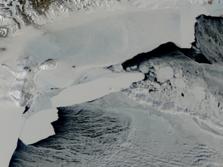 This image from MODIS  shows the B-15A iceberg on 11/9/2004.