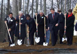 Breaking ground for the Spallation Neutron Source at Oak Ridge are Rep. Zach Wamp (R-Tennessee), Rep. John J. Duncan, Jr. (R-Tennessee), Secretary Richardson, Tennessee Governor Don Sundquist (R), Vice President Al Gore, and Senator Bill Frist (R-Tennessee)