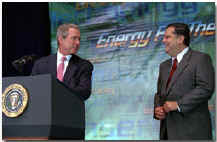 President Bush speaks to employees at DOE's Forrestal building