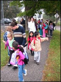 SRTS - Kids walking to school.