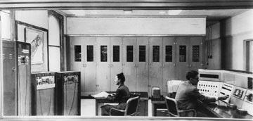 room-sized SEAC computer