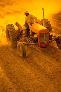 Tractor dust