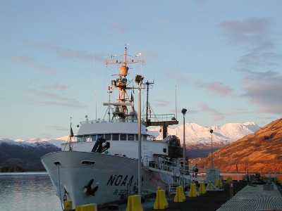 Photo of NOAA Ship MILLER FREEMAN