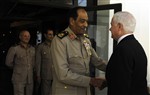 GATES VISITS EGYPT - Click for high resolution Photo