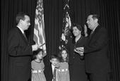 Spencer Abraham is sworn in as the Nation’s 10th Secretary of Energy