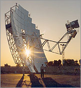 Photo a a solar dish-engine system.