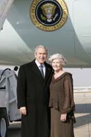 President George W. Bush presented the President’s Volunteer Service Award to Susan Hoskins upon arrival at the airport in Kansas City, Missouri, on Thursday, January 25, 2007.  Hoskins is a volunteer with the Mid-America Medical Reserve Corps (MRC) which serves the Kansas City metropolitan area. MRC, a program partner of Citizen Corps, was created in 2002 to augment public health and medical disaster response in local communities.  To thank them for making a difference in the lives of others, President Bush honors a local volunteer, called a USA Freedom Corps Greeter, when he travels throughout the United States.  President Bush has met with more than 550 individuals around the country, like Hoskins, since March 2002.