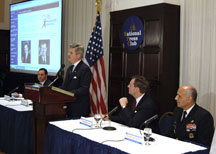 Picture of Secretary Nicholson at HealthierUS Veterans Press Conference