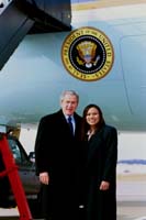 President George W. Bush met Marina Partee upon arrival in Louisville, Kentucky, on Thursday, February 26, 2004.  Partee has been an active volunteer with the Center for Women and Families for the past three years.