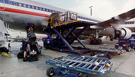 photo - American Airlines plane being loaded