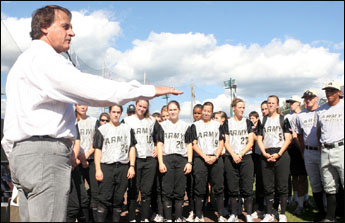 Tony La Russa visits with Army Softball and Baseball players