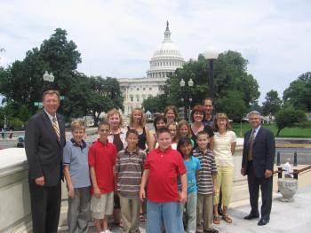 Congressman Porter visits with fifth grade students from Sue H. Morrow Elementary School and Ulis Newton Elementary School.