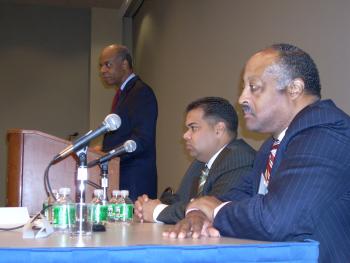  September 28, 2007 -- Congressman Jefferson moderates a panel on minority contracting 