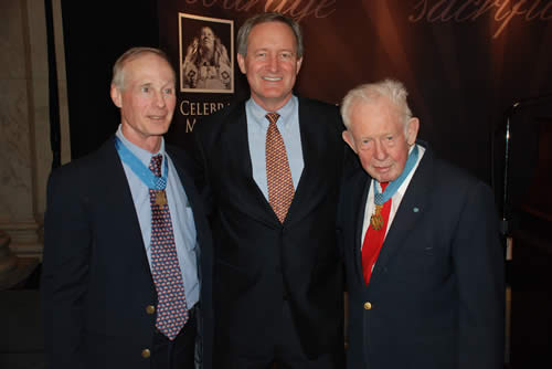 Senator Crapo at a congressional reception honoring Medal of Honor recipients with Idahoans, Air Force Major Bernie Fisher (ret.) of Kuna and Navy Lieutenant Thomas Norris (ret.) of Hayden Lake.