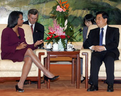 Secretary Rice meets with Chinese President Hu Jintao in Beijing, China, October 20, 2006. 