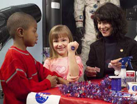 Image of children at a Glenn event.