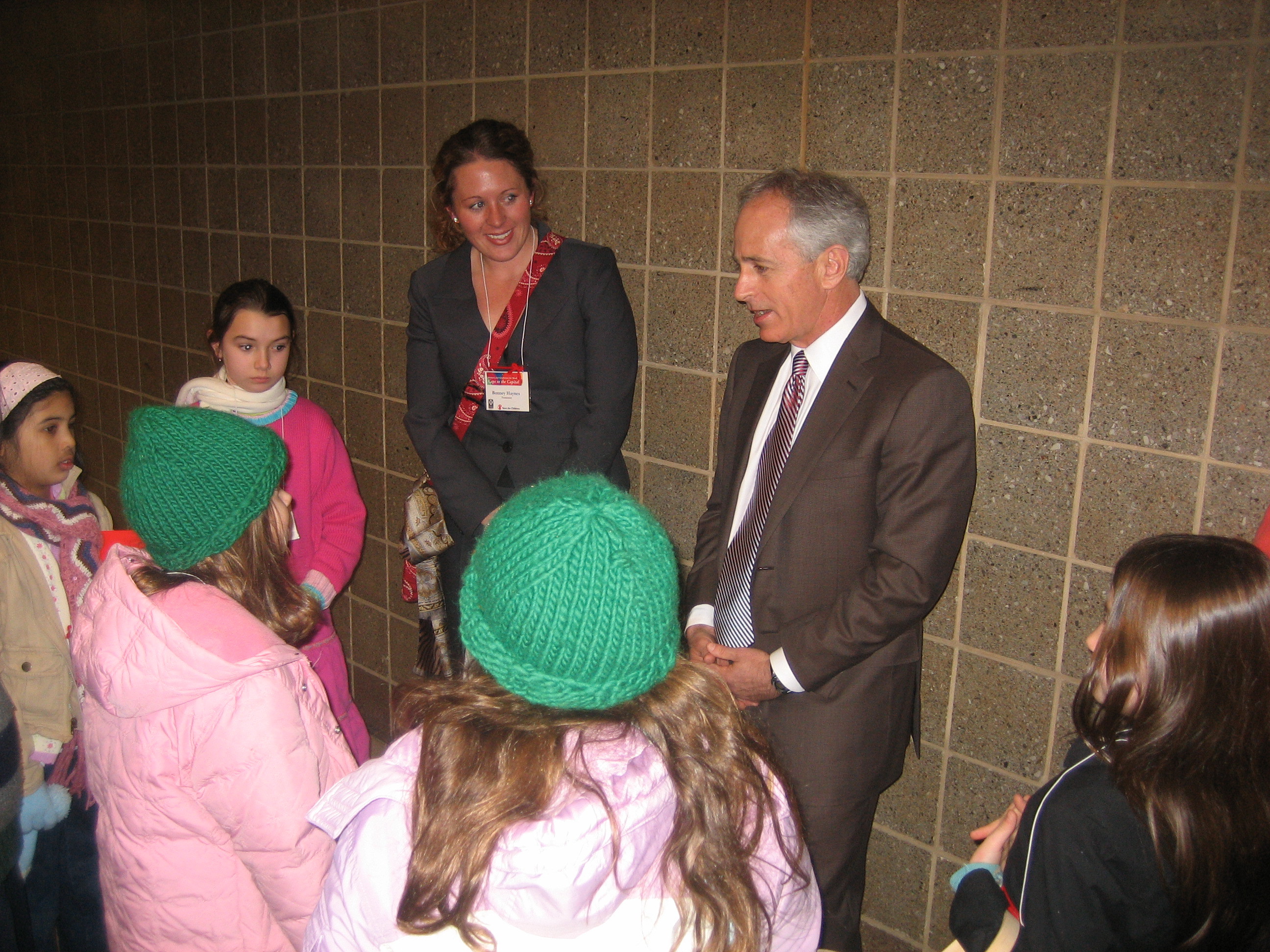 Senator Corker Greets Cordova Students