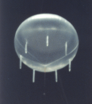 zero-pressure polyethylene balloon