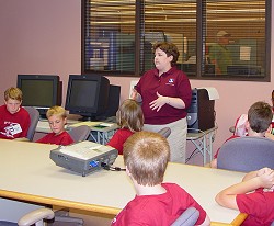 Students watch a presentation before they tour WFO LZK in July, 2005. 