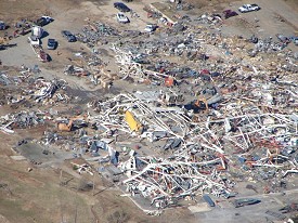 A killer tornado (rated EF4) destroyed a boat factory at Clinton (Van Buren County) on 02/05/2008.