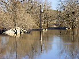 A motel was under water along the upper reaches of the White River at Calico Rock (Izard County) on 03/20/2008.