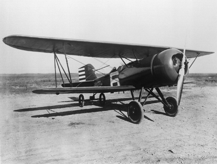Curtiss plane with cowling