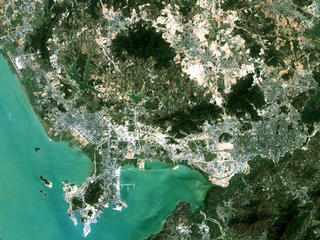 Zoom into Shenzen, China.  True color (3,2,1) Landsat inset.  Years 1988, 1989, 1992, 1993, 1994, 1995, 1996.