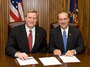 OSHA's Assistant Secretary, Edwin G. Foulke, Jr., and Tim Lawrence, Executive Director, SkillsUSA sign a national Alliance renewal agreement on December 18, 2007