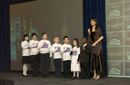 Children recite the pledge of Allegiance
